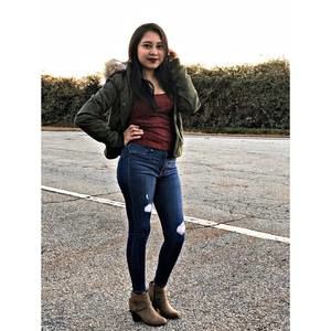 Meet your Posher, Jasmine